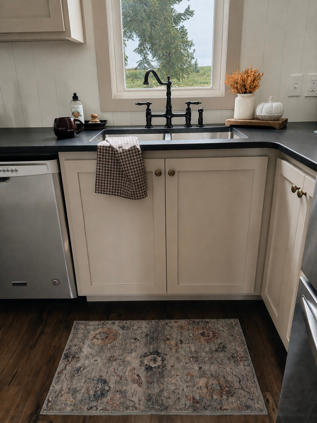 Wren Accent Rug